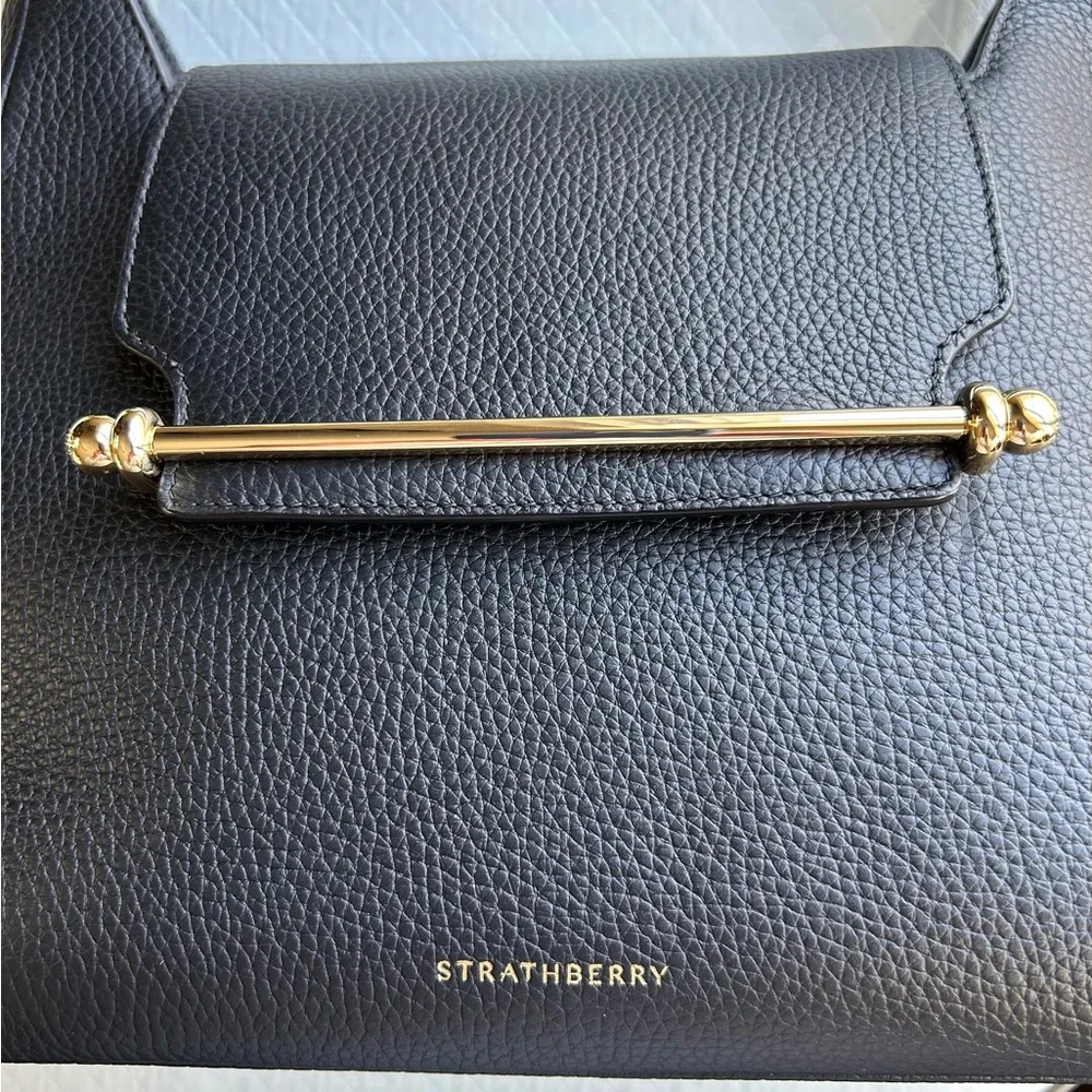 Strathberry Multrees Midi Hobo in Grain Black Leather - Picture 8 of 13